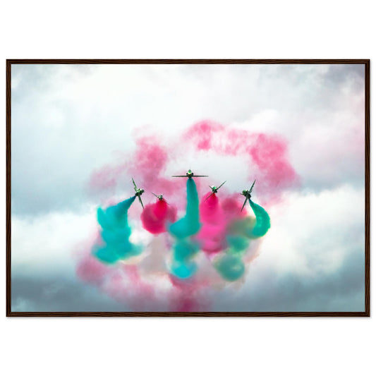 Aviation Enthusiast Wall Decor – Saudi Hawks in Mid-Air Maneuver
