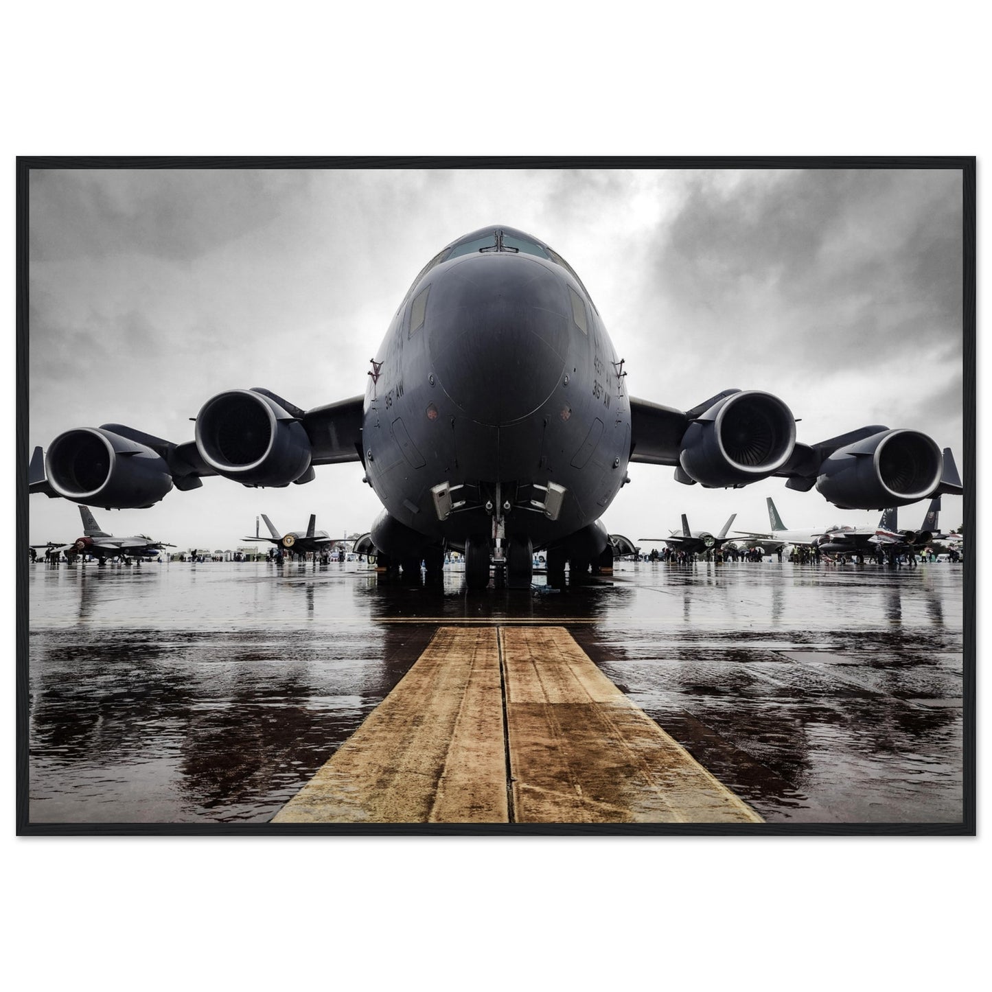 USAF C-17 Globemaster Framed Print – Premium Aviation Wall Art