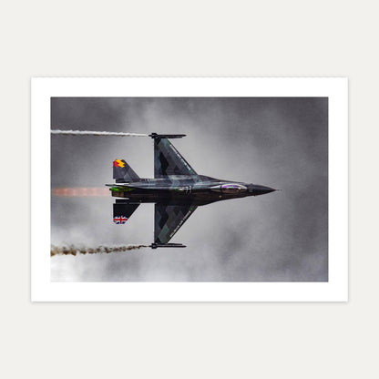 Belgian Air Force Dream Viper F-16 knife-edge pass with wingtip smoke under a dark sky, unframed A4 aviation photo print
